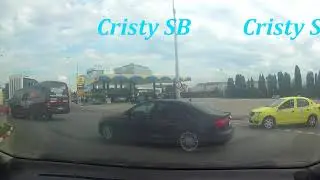 Intra in giratoriu fara nici o jena !