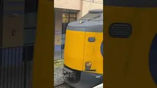 ICMm 4085 vertrekt vanaf Amersfoort centraal (met @treineninNederland-q8g)-Menno stoop
