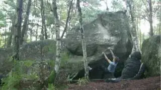 Fontainebleau bouldering - Jambe de bois 7B