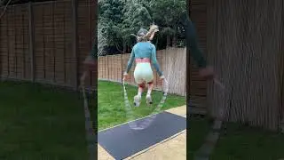 Doubles, footwork, releases and a sprinkle of slow mo 😁 #jumprope #skipping #doubleunders #tricks