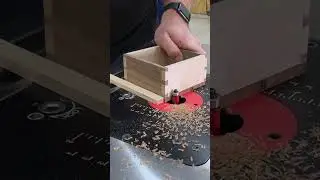 Not much beats flush trimming! 😄 #woodworking #routertable #handcutdovetails