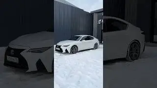 Lexus IS 300 - Review and Impressions of the Japanese Sedan