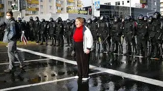 Belarus: 100,000 take to the streets to protest against Lukashenko