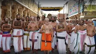 U Ve Gomadam Samapathkumaracharya Emberumanar DharshanamHH Sri Sri Yathiraja Jeeyar Mangalasashanam