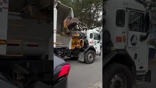 New Way RotoPack A-21 on residential garbage