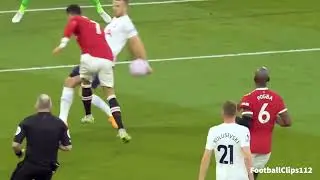 Should United Been Given A Penalty For This Handball?