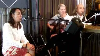 Karan Casey Aoife O Donovan Kings Shilling