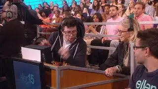 Kristen Bell Pulls Off a Scare on Andy