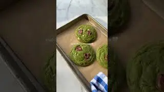 Matcha white chocolate cookies! #food #foodshorts #pastry #cookiesrecipe