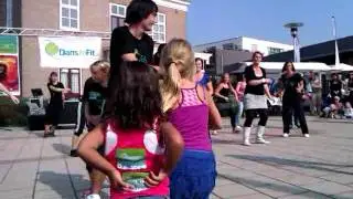 Zumba met kids @DansJeFit 25-09-11 Duuve te gek