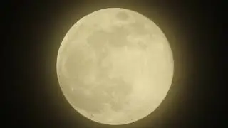 Super Snow moon - Super sneeuw maan in volle glorie