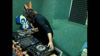 Thiew - Live [Sety.cz]