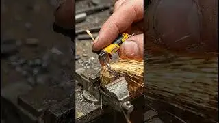 Keychain DeWALT Grinder vs Brass Padlock Shackle (Ultra Realistic)