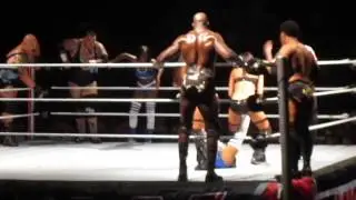 The Bella Twins vs The Funkadactyls - 6/1/2013 - Raw House Show