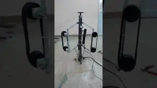 Pipe cleaning robot
