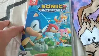 I Got Sonic Superstars + Looney Tunes socks