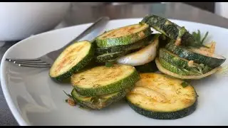 R&yacute;chlovka z cukety bez varenia, fit recept na chrumkav&uacute; cuketu pod&aacute;van&uacute; ako pr&iacute;loha