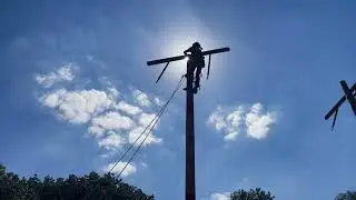 Southwestern Electric team competes in AIEC Lineworkers' Safety Rodeo 2024