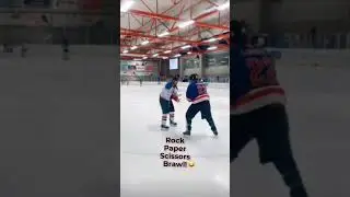 Beer League Hockey Fight (killer celly at the end)!😲👊 #shorts #hockey #hockeyfight