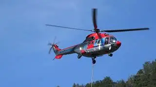 4.8.2022 14:53 Heli Austria im Einsatz zum L&ouml;schen beim Wasseraufladen