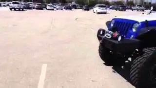 JC Whitney Installs Flowmaster Force II on the Centennial Jeep (Drive-By Accelerating@50MPH)