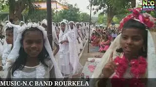PRABHU KER PASE MOEN JABO....ENTRANCE DANCE....First Holy communion mass at Kansbahal Parish.....