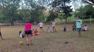 Uncle Julio scolds the girls 😭😭