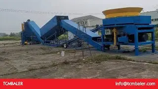 Mini hand operated hay baler