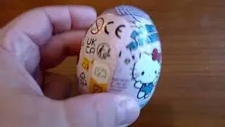 Ovetto con sorpresa Sanrio.