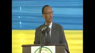 Президент Кагаме открывает командно-штабной колледж Сил обороны Руанды - Ньякинама, 23 июля 2012 г.