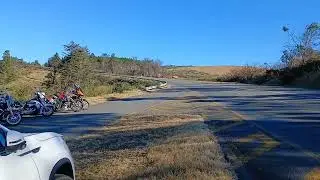 Suzuki GT750 high speed fly by at 