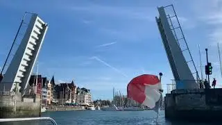 Normandie En bateau sur la Touques de Trouville-sur-Mer à Deauville