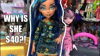 Overpriced but BEAUTIFUL CLEO DE NILE GOREGANIZER BOO-JEWELED BEAUTY CASE Monster High doll REVIEW