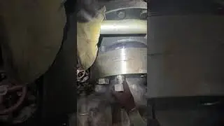 Industrial Flange Assembly Using Liquid Nitrogen for Bolt Shrink Fitting