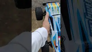 Holyton 1:10 Large High Speed Remote Control Car with LED Shell Lights. first drive out of the box.