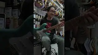 Mga electric guitar na tiyak na magustuhan mo ito ang vibe caster ng rj guitar centre 😁