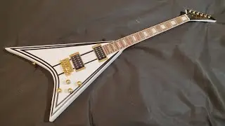 Обзор сборки китайской реплики Jackson Custom Shop Randy Rhoads Concorde 