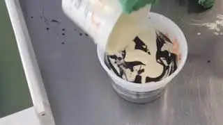 Making Cold Process Soap with an &lsquo;In the pot&rsquo; swirl and chopstick swirl