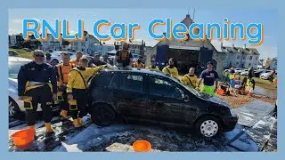 RNLI Cleaning the W2W Golf