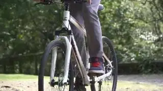Carrera Crossfire 2 Men's Hybrid Bike | Halfords UK