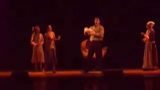 Roberto de Groot als Vader Bell - Mijn Zoon
