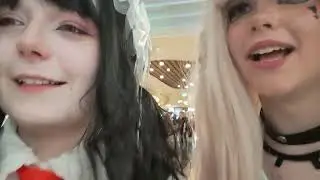 i got cancelled for stealing waffles?!?!? apology vid | cosplay meetup vlog