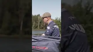 На что Андрей Думчев ловит карасей #shorts