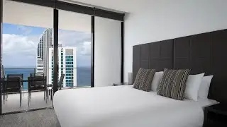 #Review Mantra Circle on Cavill Surfers Paradise