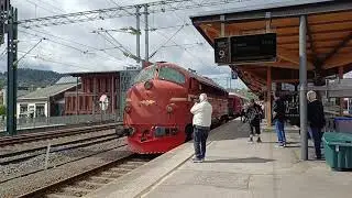 Nohab Di3 connecting back to the Steel Carriage Train at Lillestr&oslash;m Station - 10.5.2025 (Cam 2)