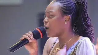 Keep talking to God by Glory Tokason live performance with lyrics.https://youtu.be/cVInBR_4ZsI