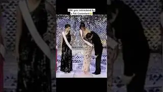 Shahrukh Khan got intimidated by a tall finalist at Miss Universe India 2010. #shahrukh
