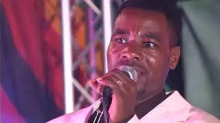 Charles Charamba- KUNA MWARI KUDENGA live @ HICC 2005