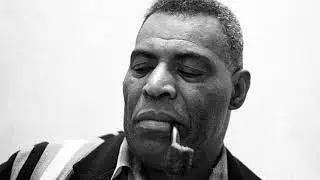 Howlin Wolf - The Road From Memphis to Chicago