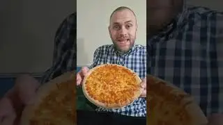 Lewis Capaldi's Pizza Review - Is It A 
